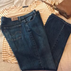 LEVI Jeans 👖 boot cut 550